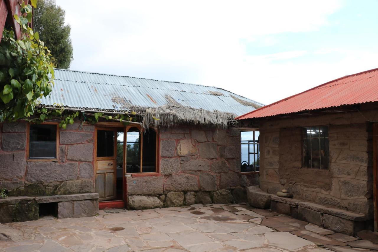 TAQUILE LODGE - Un lugar de ensueño - Familia Edwin Huatta Quispe Huillanopampa Exterior foto